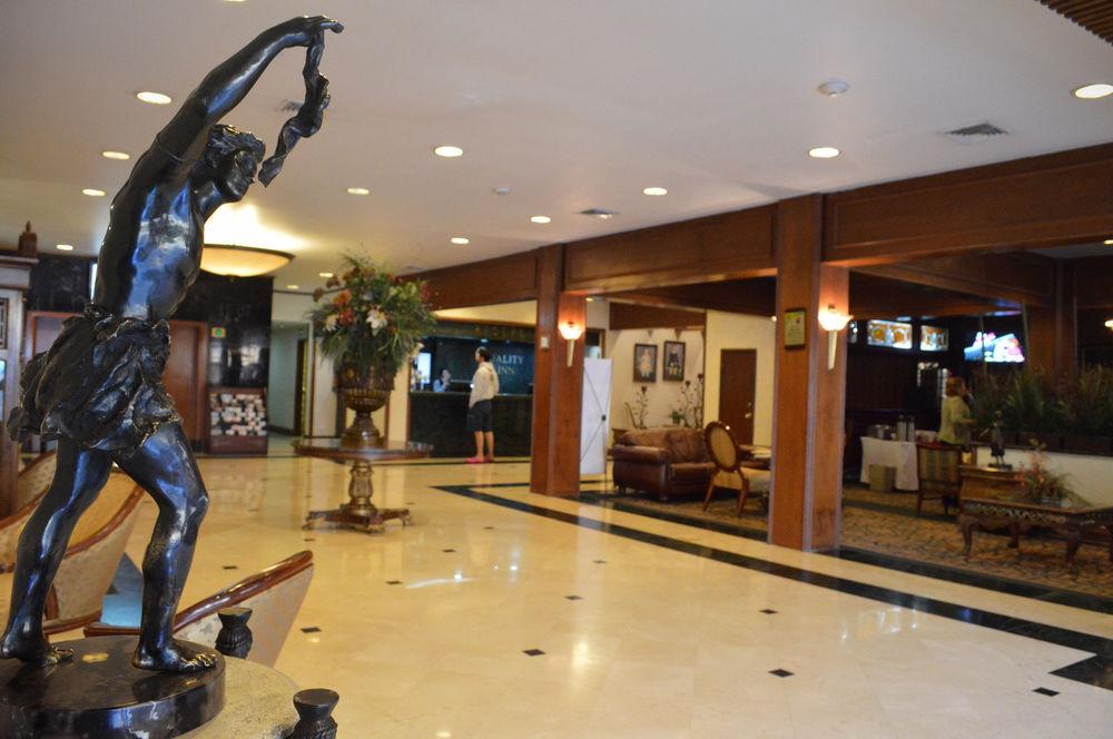Quality Inn Chihuahua San Francisco Экстерьер фото