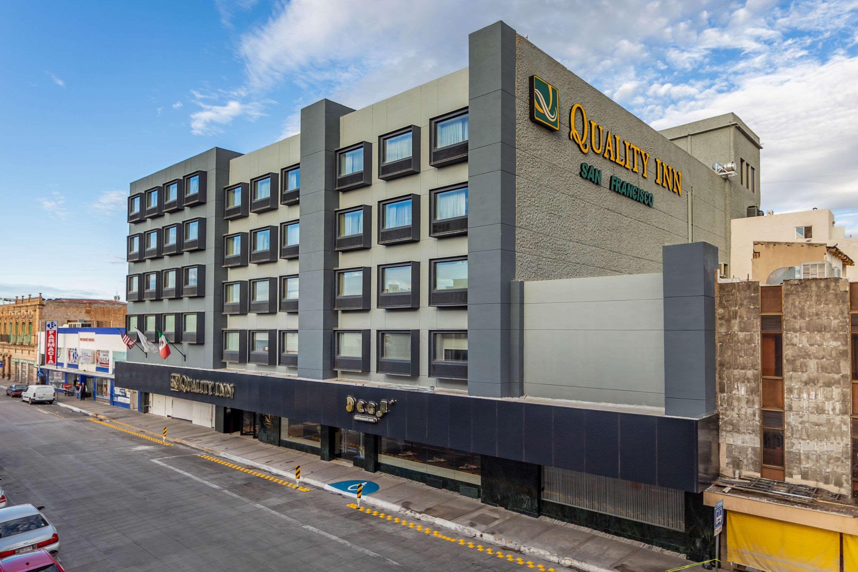 Quality Inn Chihuahua San Francisco Экстерьер фото