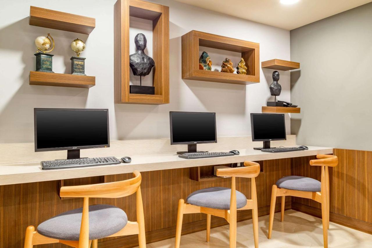 Quality Inn Chihuahua San Francisco Экстерьер фото