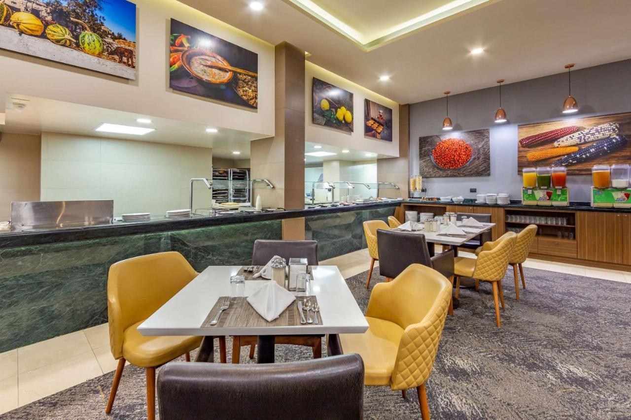 Quality Inn Chihuahua San Francisco Экстерьер фото