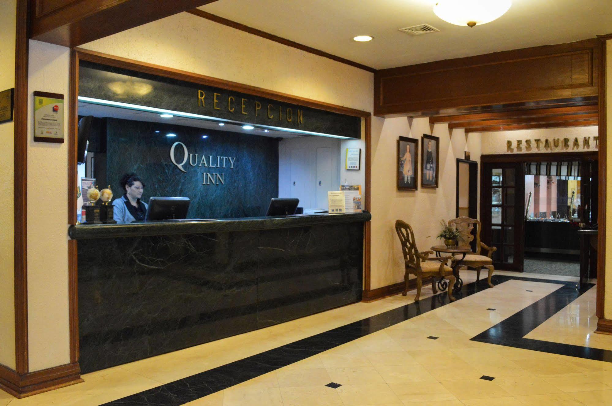 Quality Inn Chihuahua San Francisco Экстерьер фото